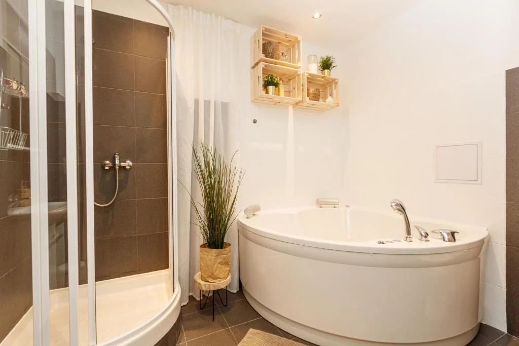 Innenraum des Apartmenttyps Sauna Room bei CHILL Apartments