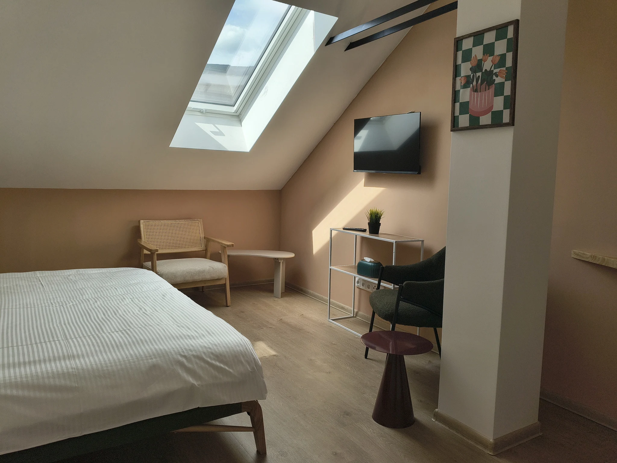 Zimmer 402 im vierten Stock der CHILL Apartments