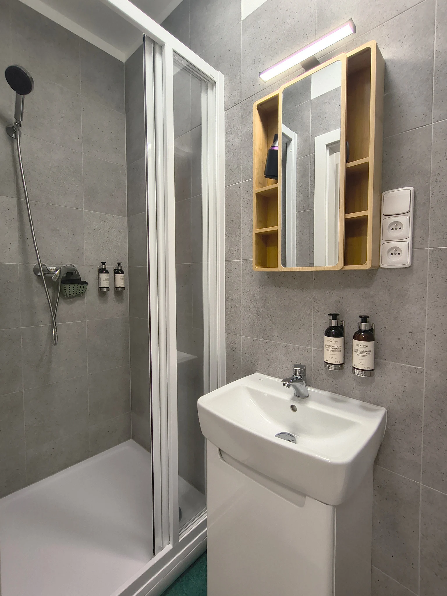 Interior or bathroom photograph of room 403 at CHILL Apartments