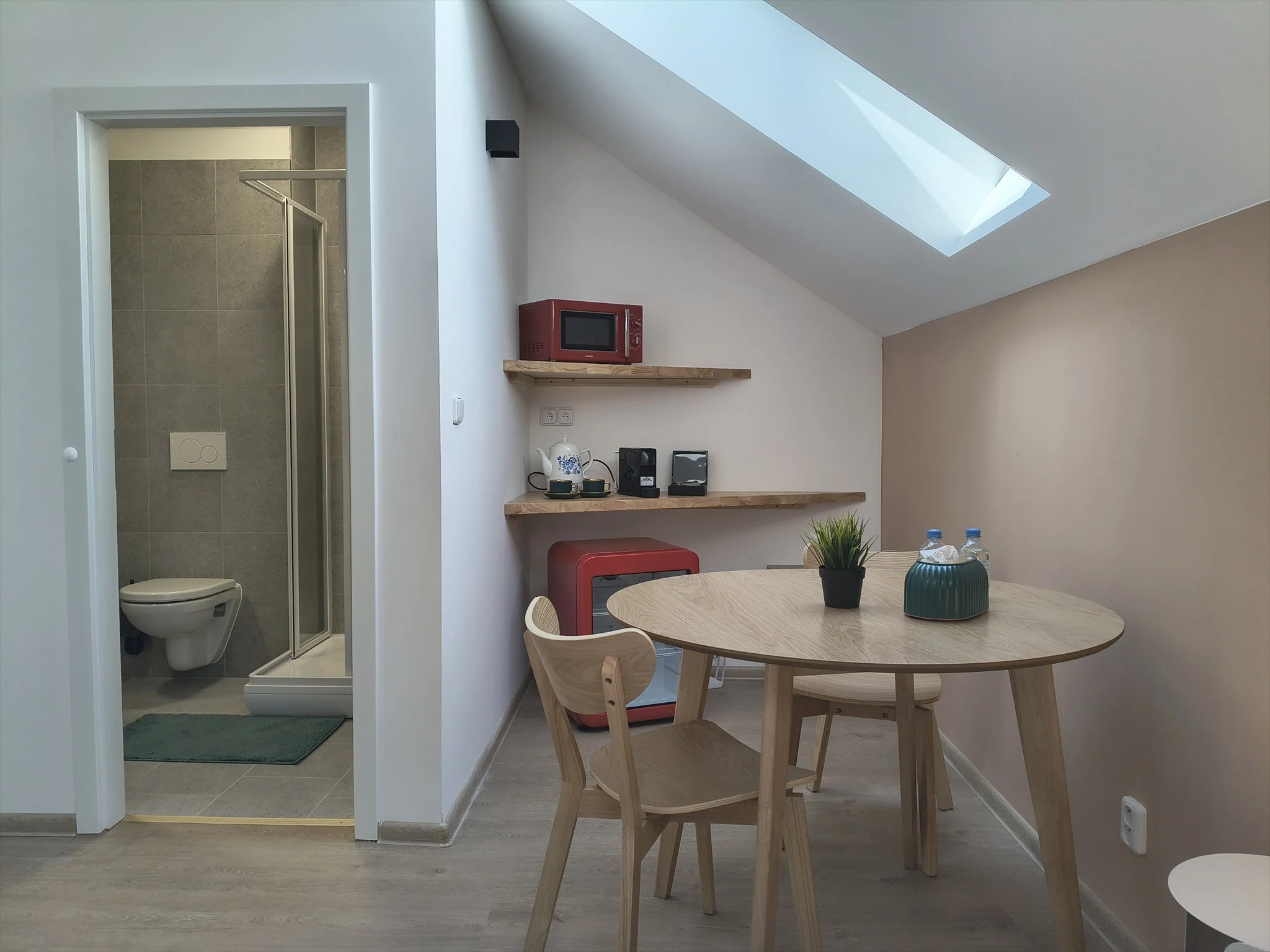 Innenraum oder Badezimmer von Zimmer 409 bei CHILL Apartments